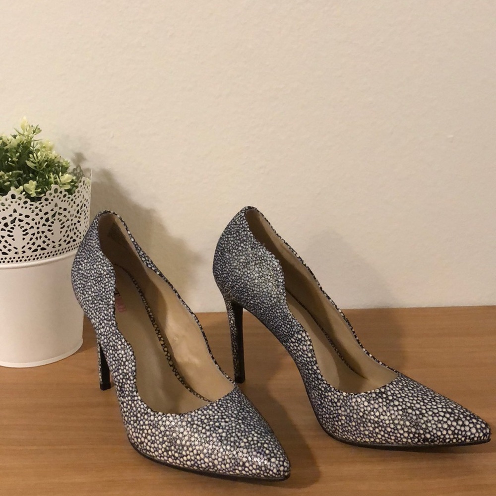 High Heels - Just Fab - Size US 9 - NEVER WORN